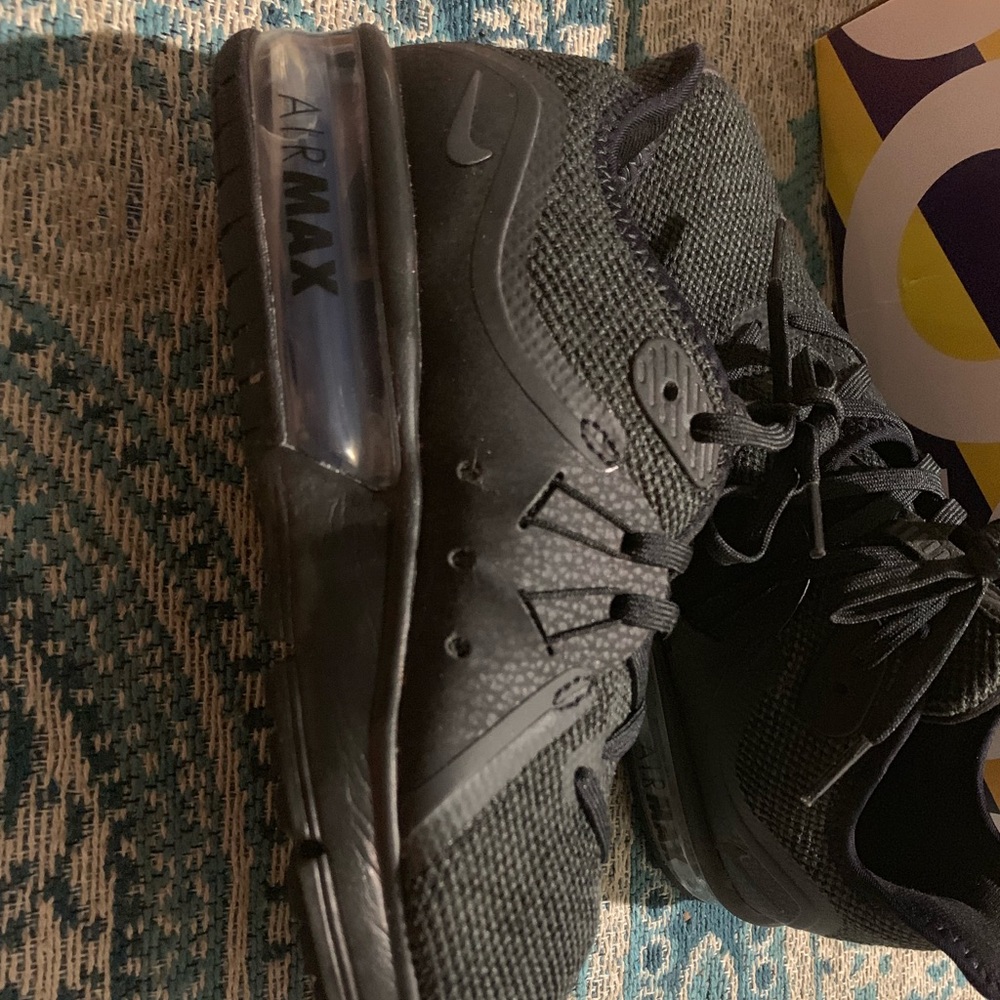 Nike women’s air max